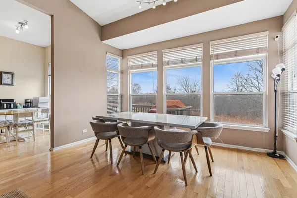 $459,000 | 272 Prairie View Lane, Wheeling, IL 60090