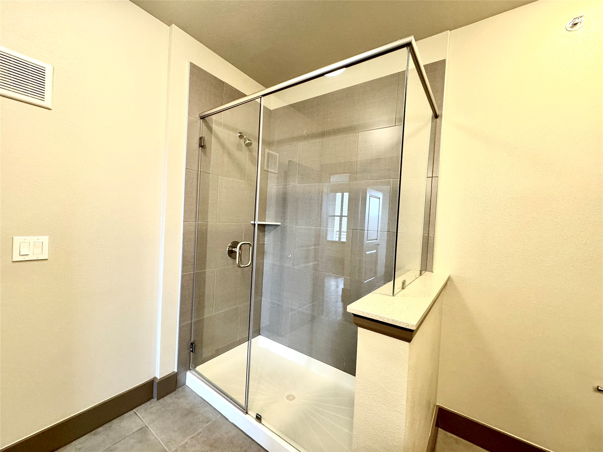 2033 South Gessner Road, Unit 2105 Houston, TX 77063 - Photo 10 of 23 a bathroom with a shower and a sink