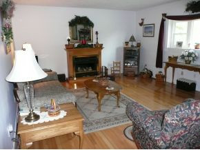 3442 Forest View Road Kingsport, TN 37660 - Photo 13 of 20 Living Room
