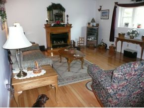 3442 Forest View Road Kingsport, TN 37660 - Photo 2 of 20 Living Room