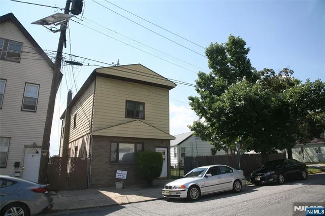 $2,250 | 24 Paulison Avenue, Unit 2, Ridgefield Park, NJ 07660