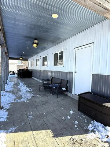 $280,000 | 109 East West Street, Oneida, IL 61467