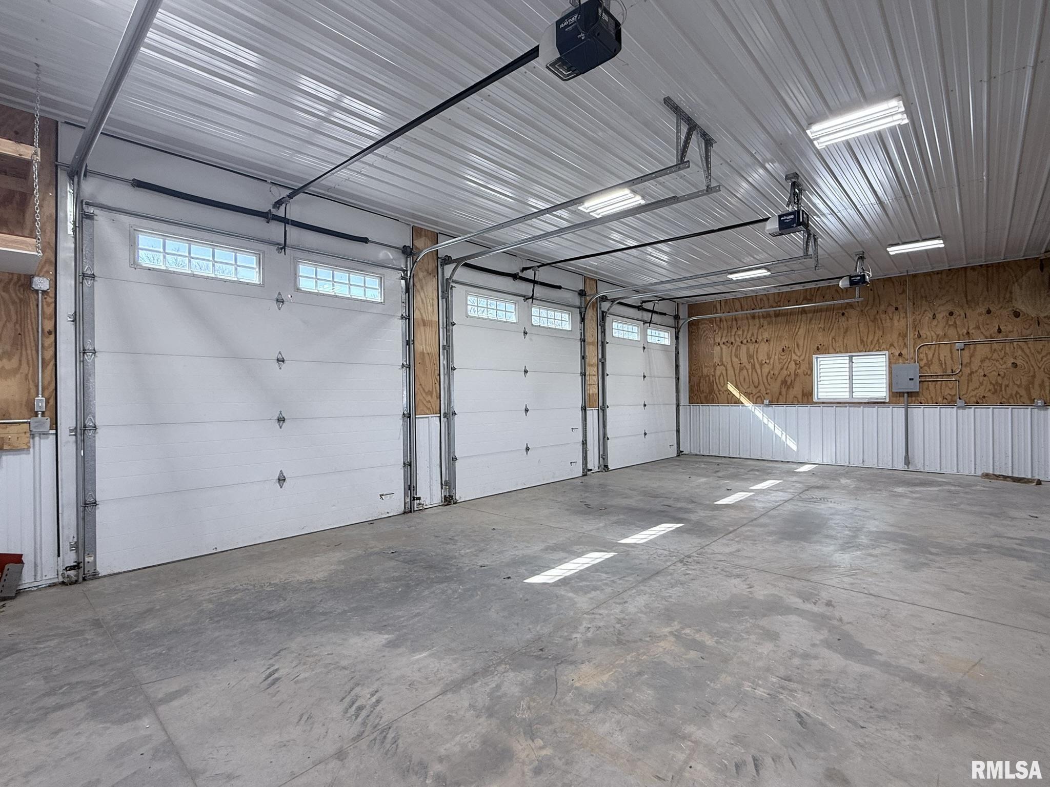 109 East West Street Oneida, IL 61467 - Photo 16 of 64