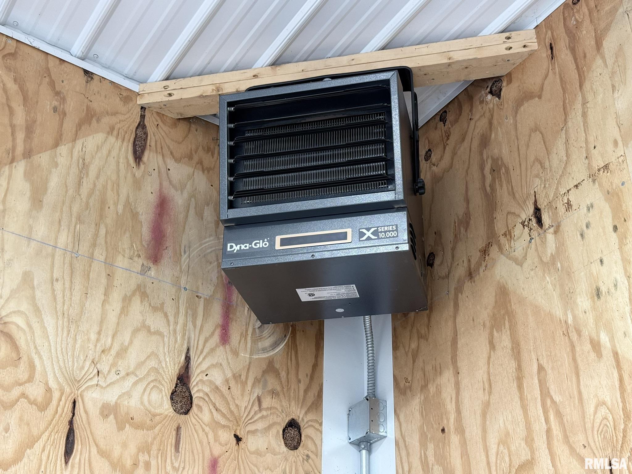 109 East West Street Oneida, IL 61467 - Photo 18 of 64