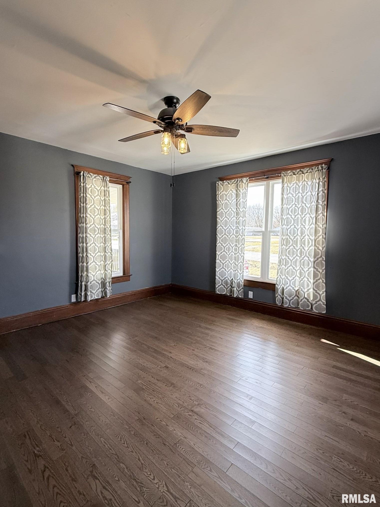 109 East West Street Oneida, IL 61467 - Photo 19 of 56