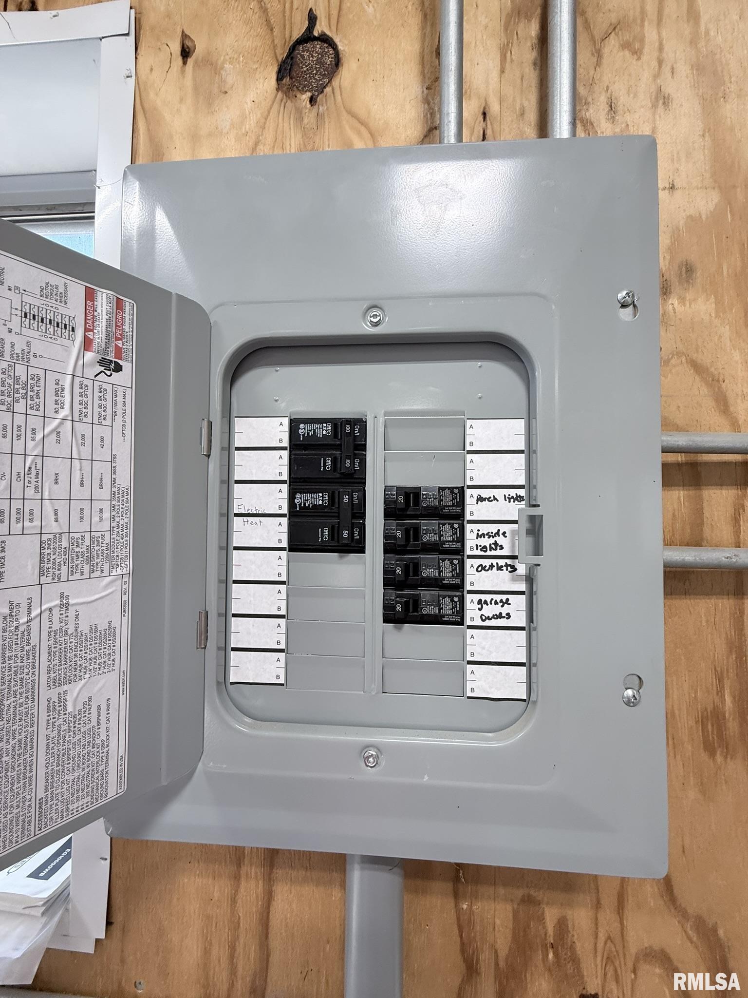 109 East West Street Oneida, IL 61467 - Photo 19 of 64