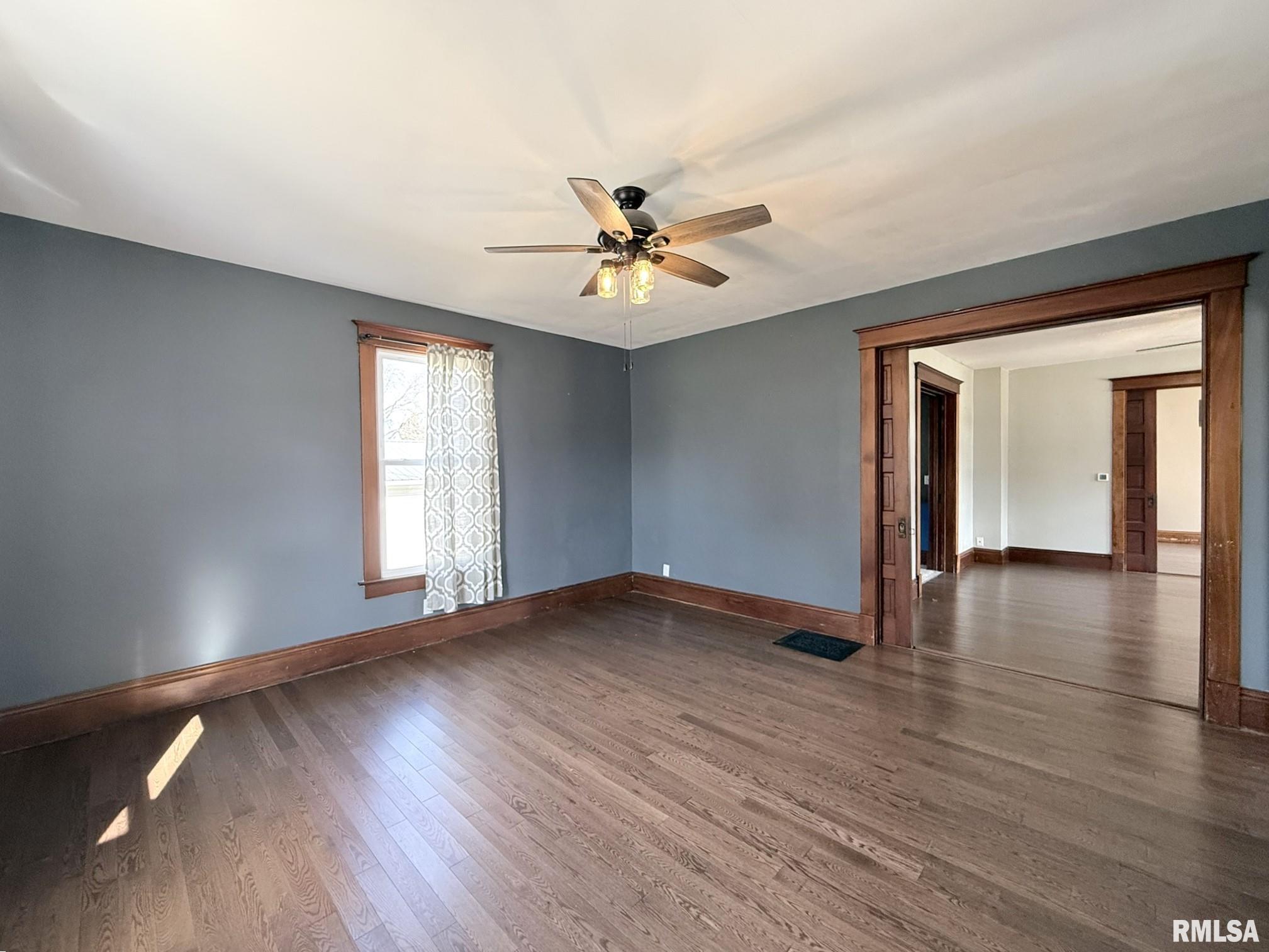 109 East West Street Oneida, IL 61467 - Photo 20 of 56