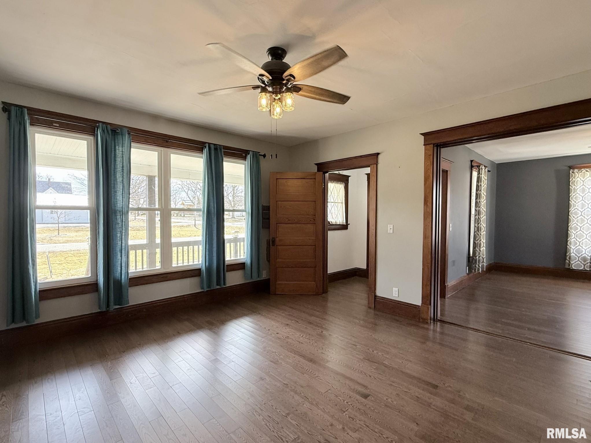 109 East West Street Oneida, IL 61467 - Photo 25 of 56