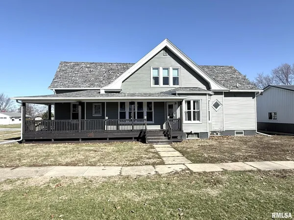 $280,000 | 109 East West Street, Oneida, IL 61467