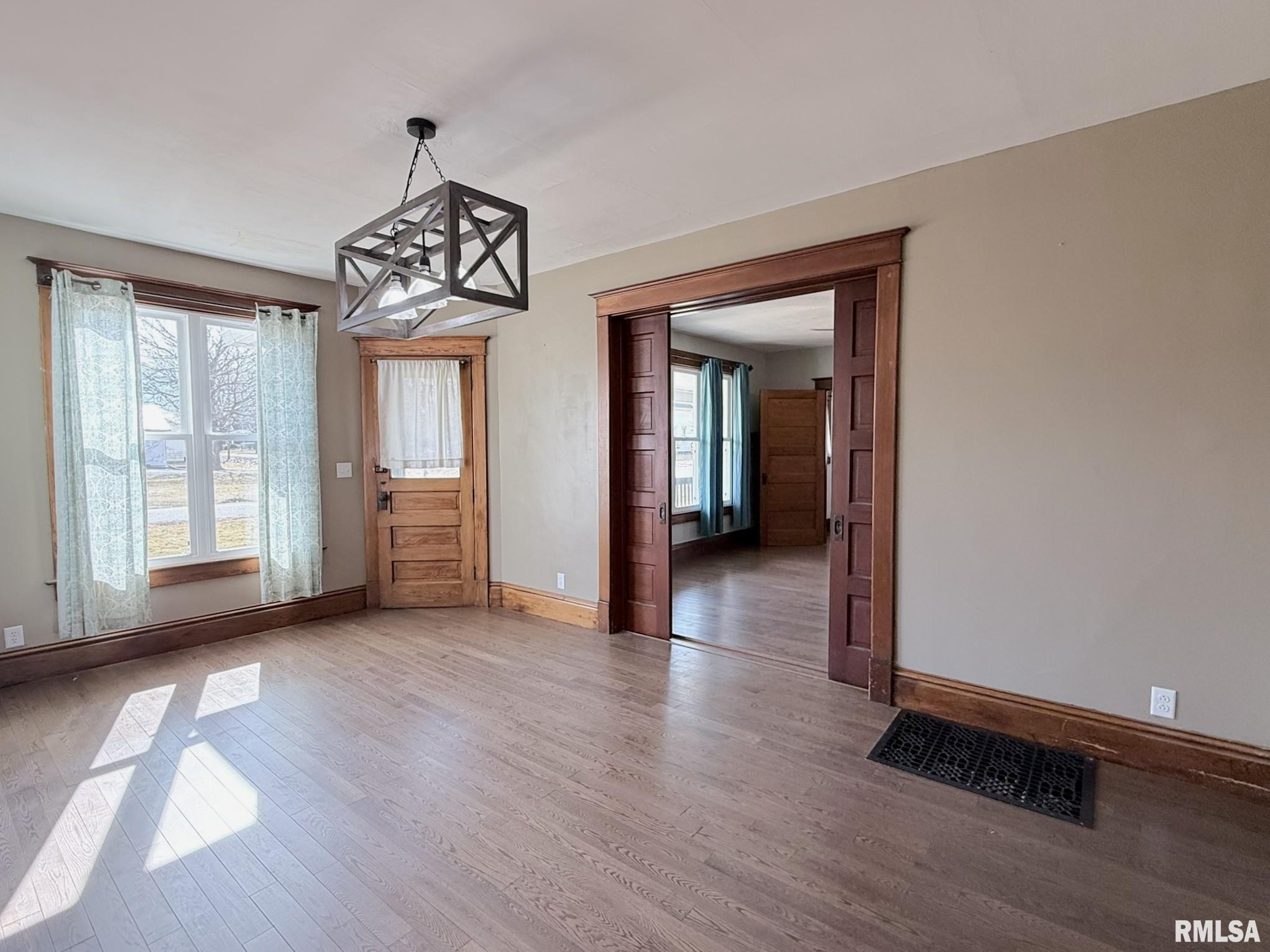 109 East West Street Oneida, IL 61467 - Photo 39 of 64