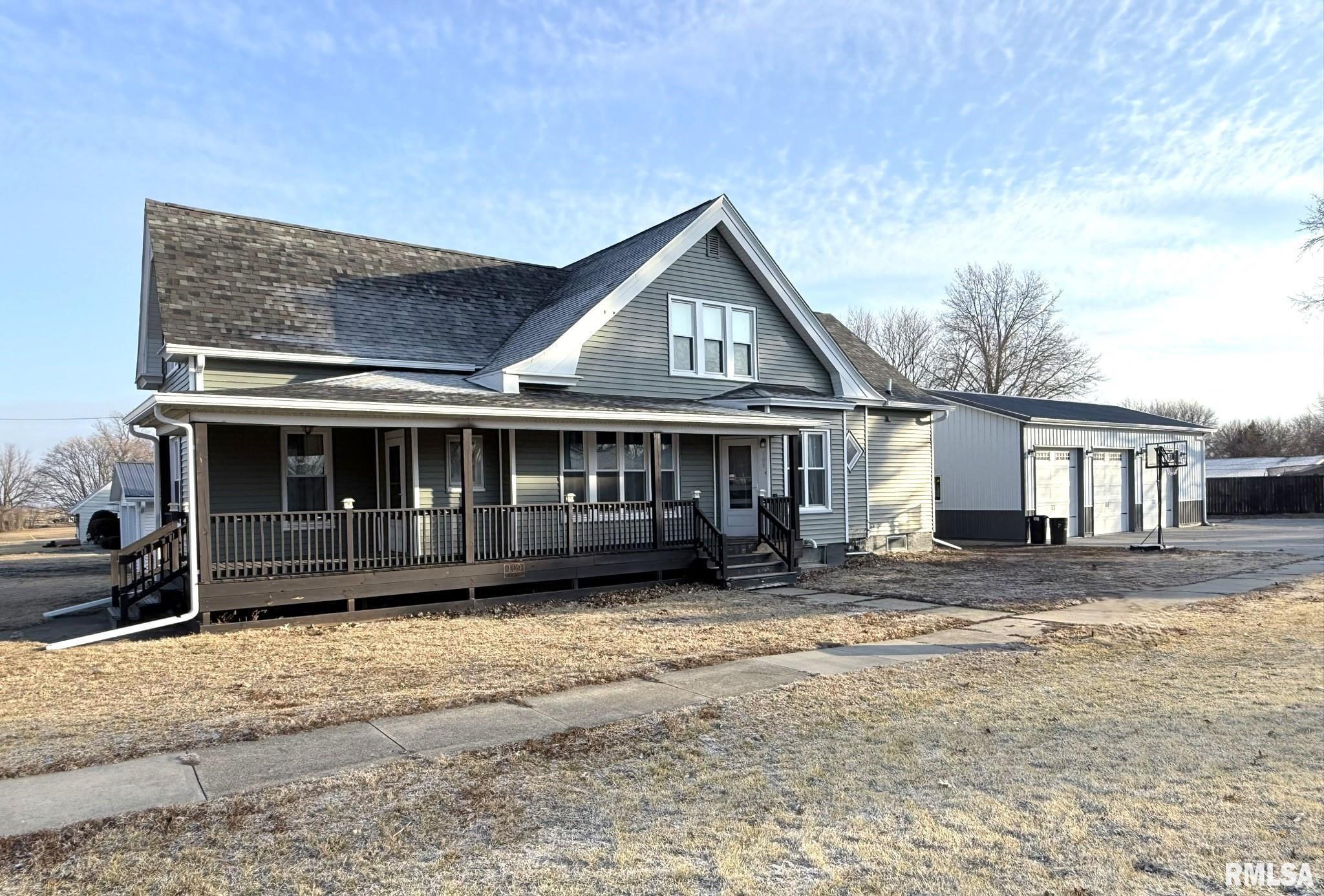 109 East West Street Oneida, IL 61467 - Photo 4 of 56