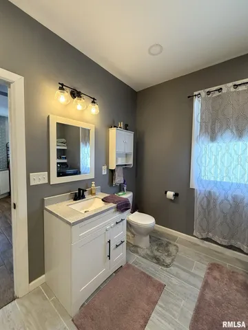 $280,000 | 109 East West Street, Oneida, IL 61467