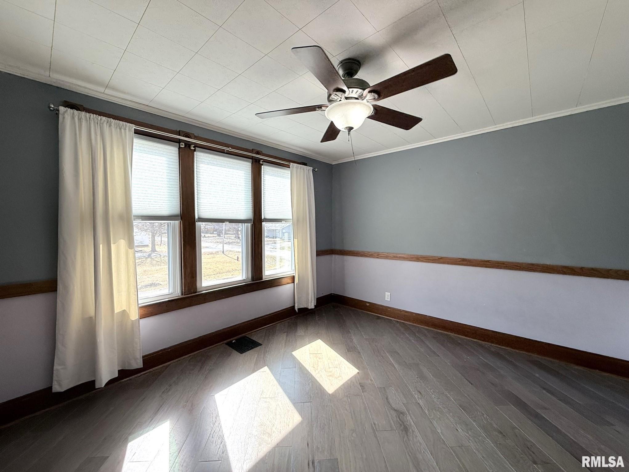 109 East West Street Oneida, IL 61467 - Photo 46 of 56