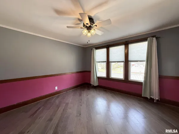 $280,000 | 109 East West Street, Oneida, IL 61467