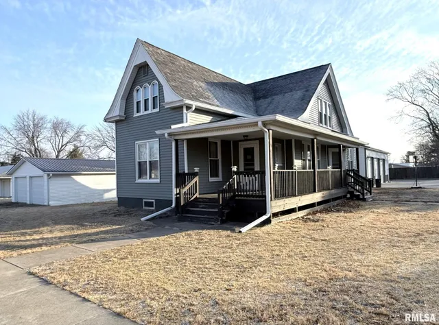 $280,000 | 109 East West Street, Oneida, IL 61467