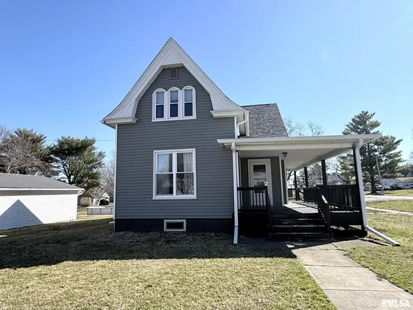 $280,000 | 109 East West Street, Oneida, IL 61467