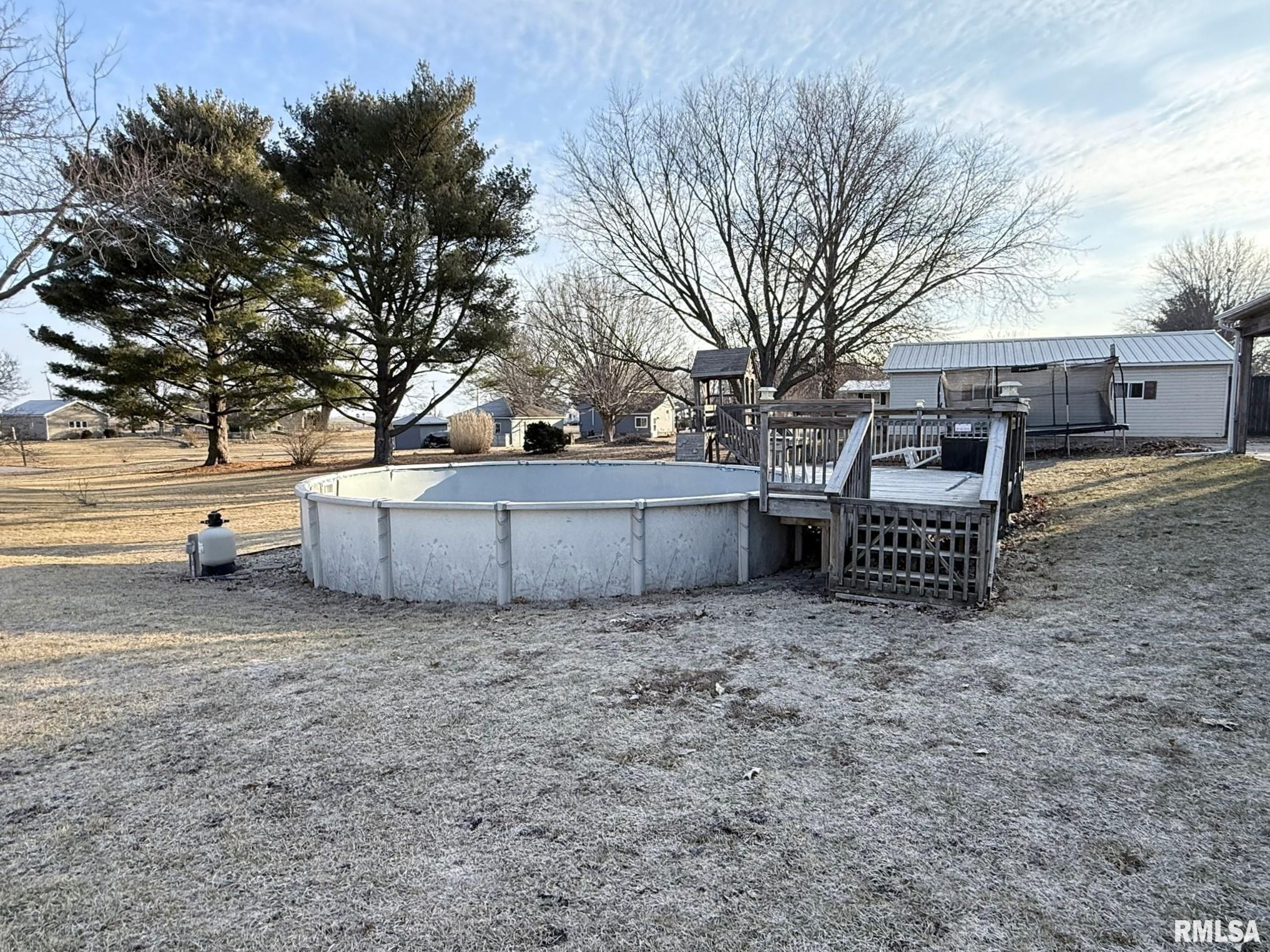 109 East West Street Oneida, IL 61467 - Photo 9 of 56