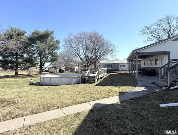 $280,000 | 109 East West Street, Oneida, IL 61467