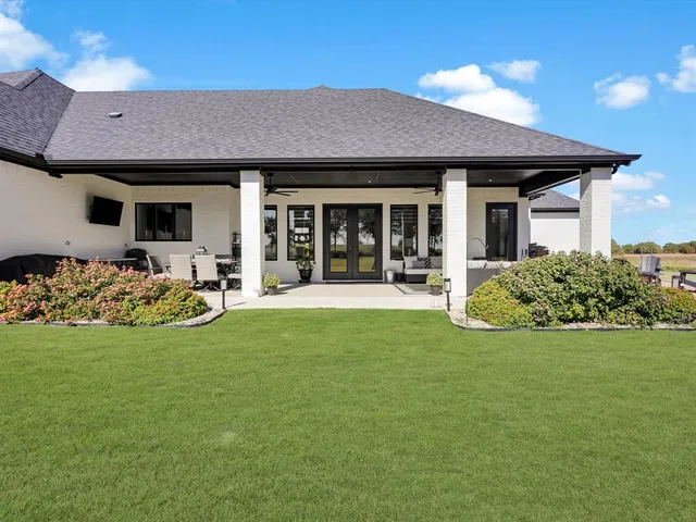 a view of a house with garden