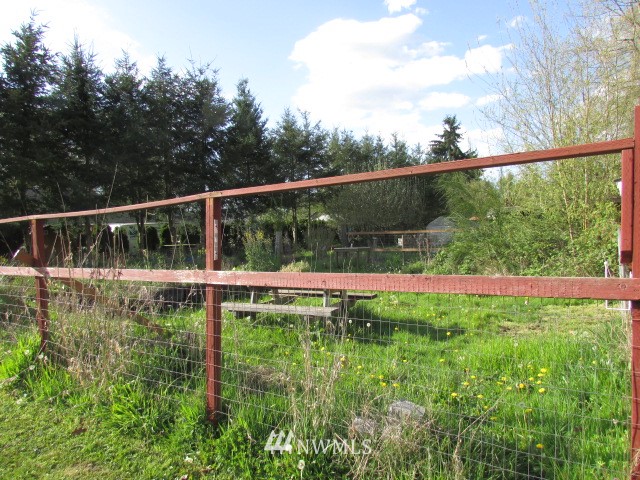 8516 Riverside Road East Sumner, WA 98390 - Photo 7 of 8