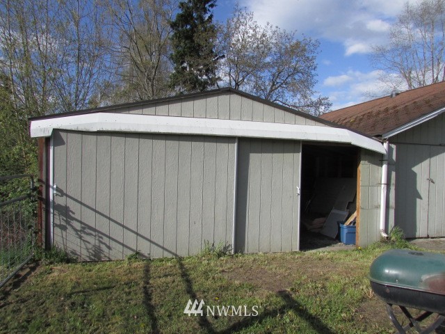 8516 Riverside Road East Sumner, WA 98390 - Photo 8 of 8