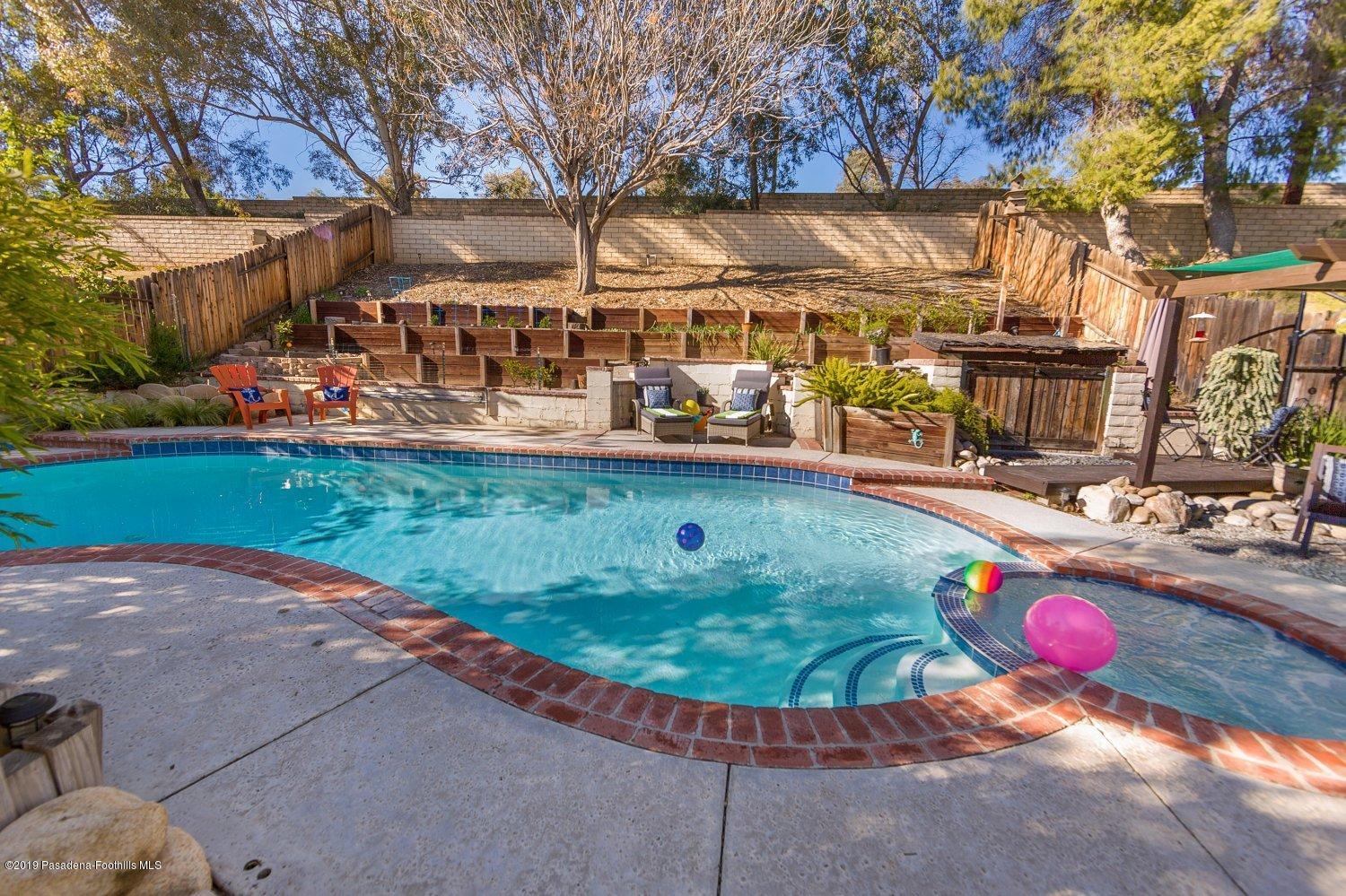 27737 Wakefield Road Castaic, CA 91384 - Photo 19 of 25 25-WakefieldRd-631edf4ac9