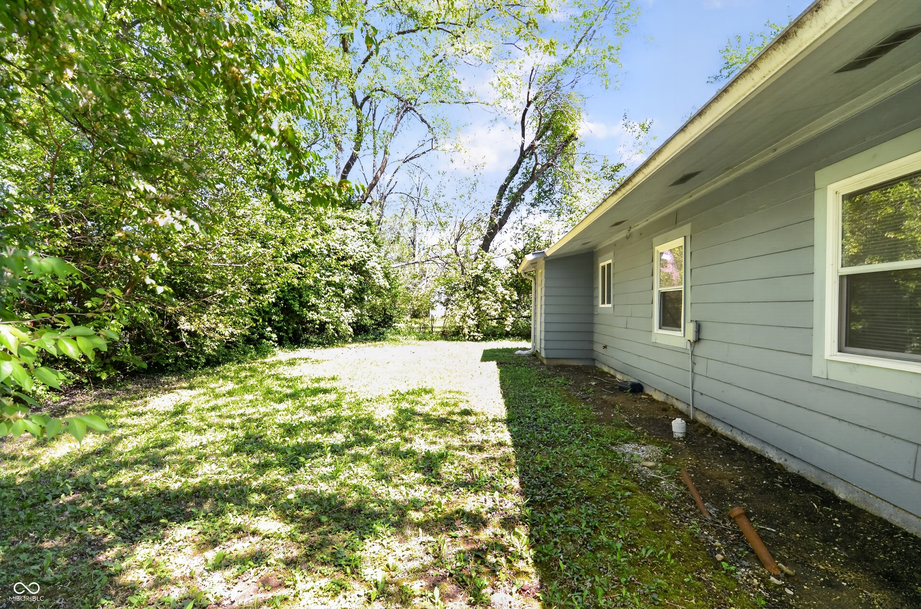4132 North Ritter Avenue Indianapolis, IN 46226 - Photo 3 of 33