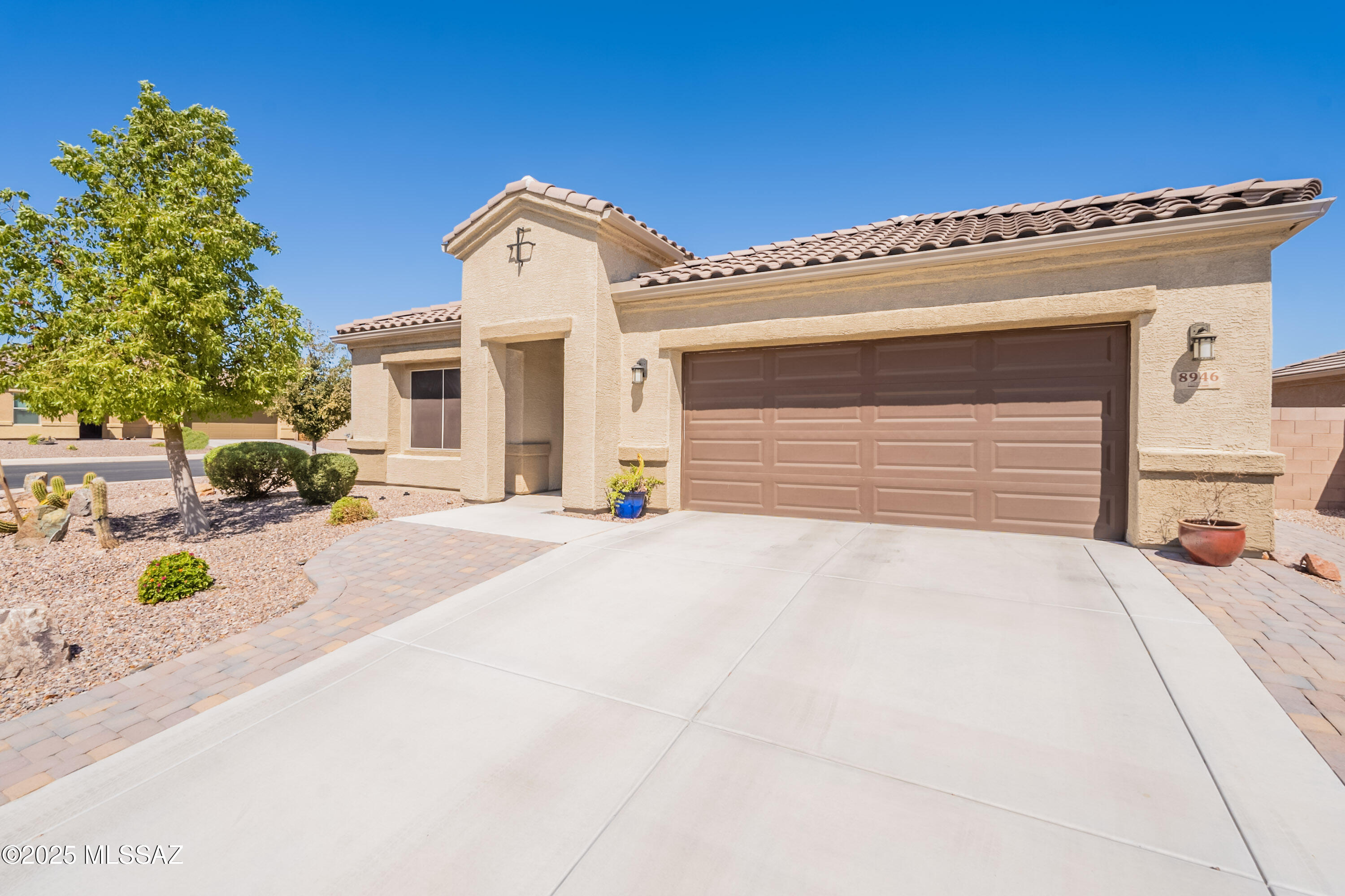 8946 West Airdale Road Marana, AZ 85653 - Photo 2 of 28