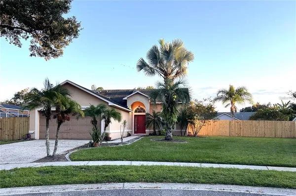 $2,200 | 151 Bluebrook Court, Oviedo, FL 32766