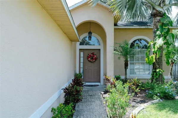 $2,200 | 151 Bluebrook Court, Oviedo, FL 32766