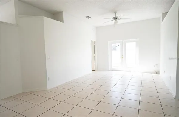 $2,200 | 151 Bluebrook Court, Oviedo, FL 32766
