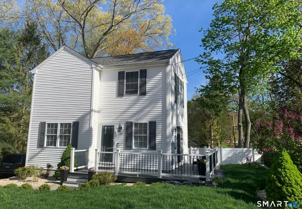 $469,000 | 26 Lake Boulevard, East Hampton, CT 06424