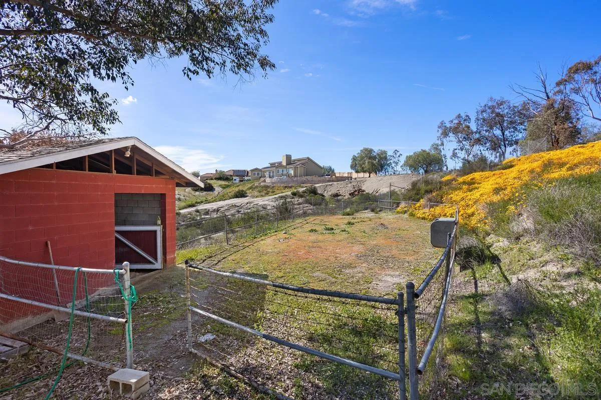 29547 The Yellow Brick Road Valley Center, CA 92082 - Photo 6 of 50 a view of a backyard