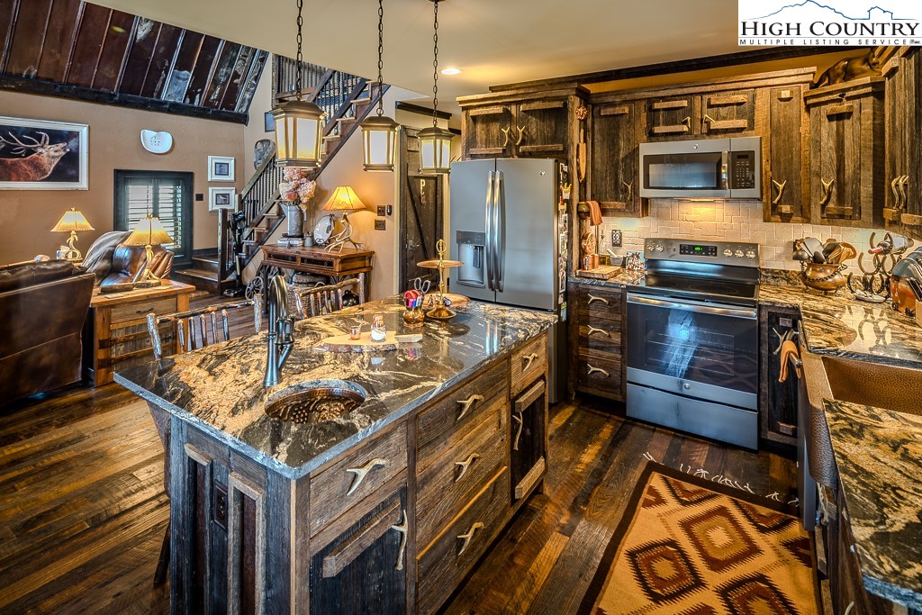 1920-1922 Worley Road Banner Elk, NC 28604 - Photo 12 of 46