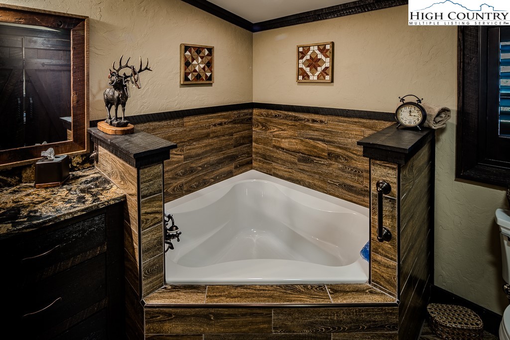 1920-1922 Worley Road Banner Elk, NC 28604 - Photo 19 of 46