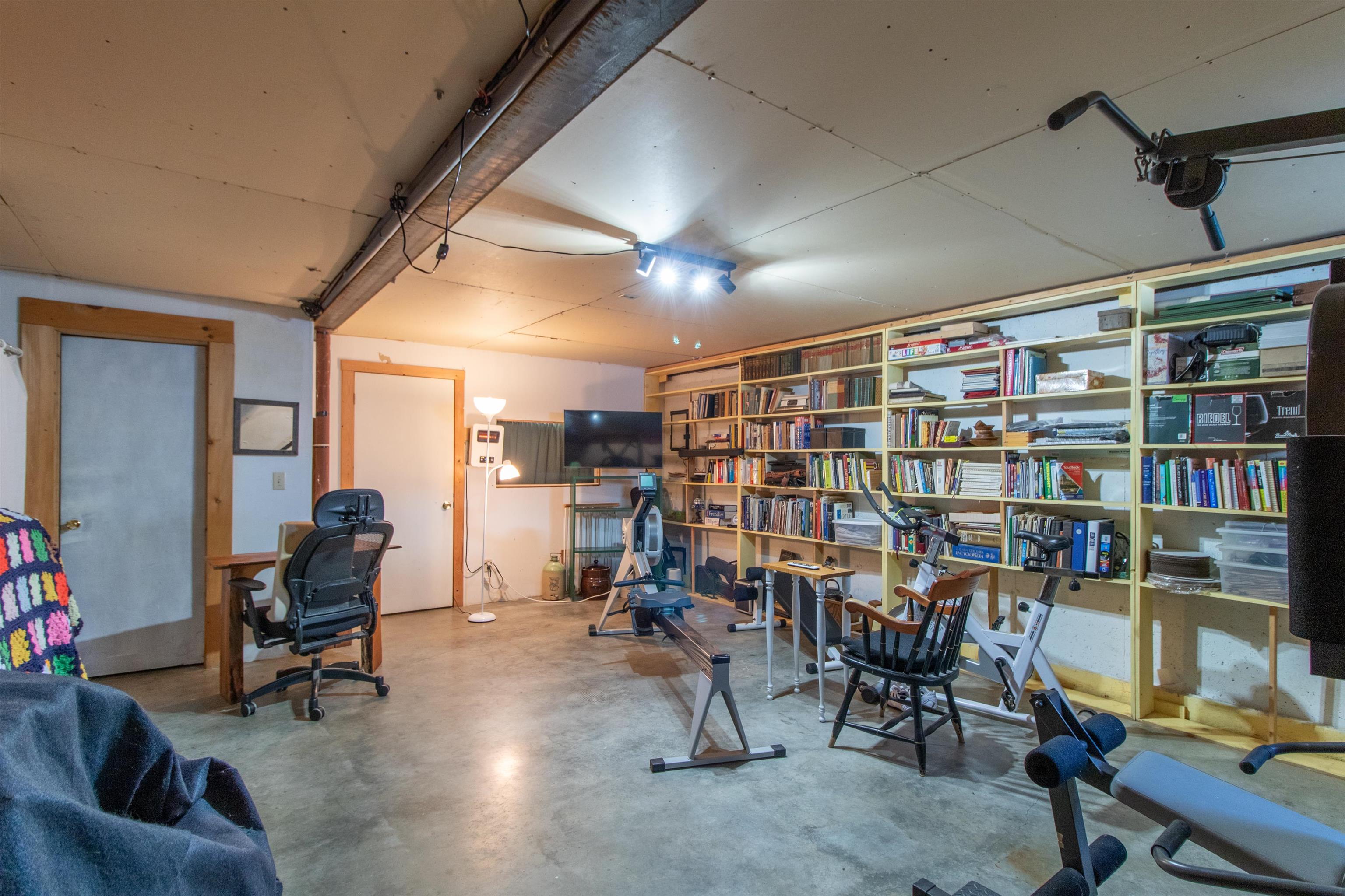 1602 Bear Mountain Road Troy, VT 05859 - Photo 20 of 60