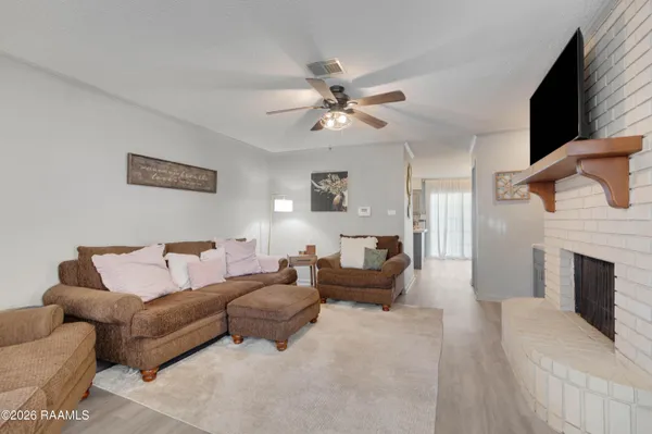 $149,900 | 111 Courtney Drive, Duson, LA 70529