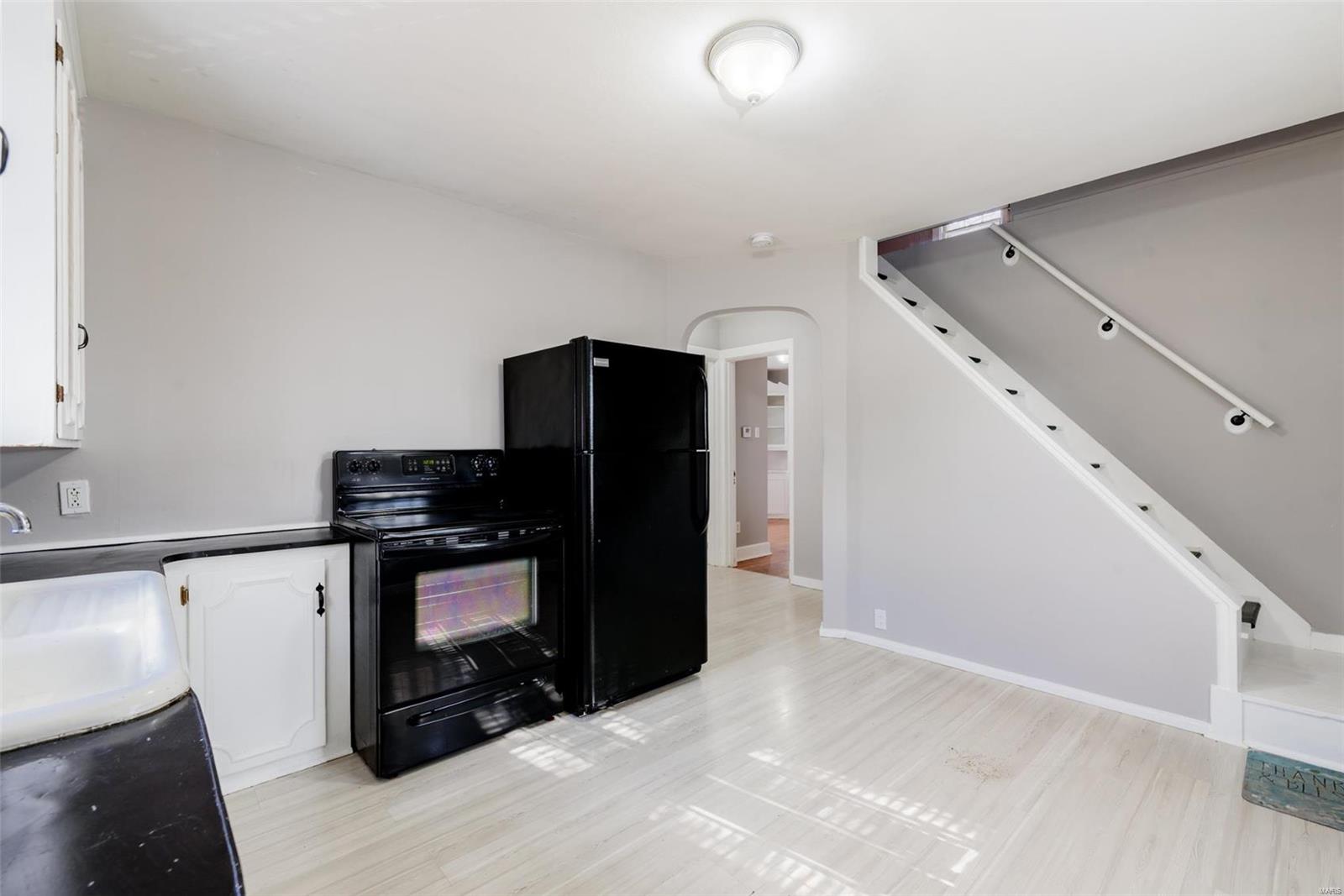 11845 Benham Road Florissant, MO 63033 - Photo 13 of 28