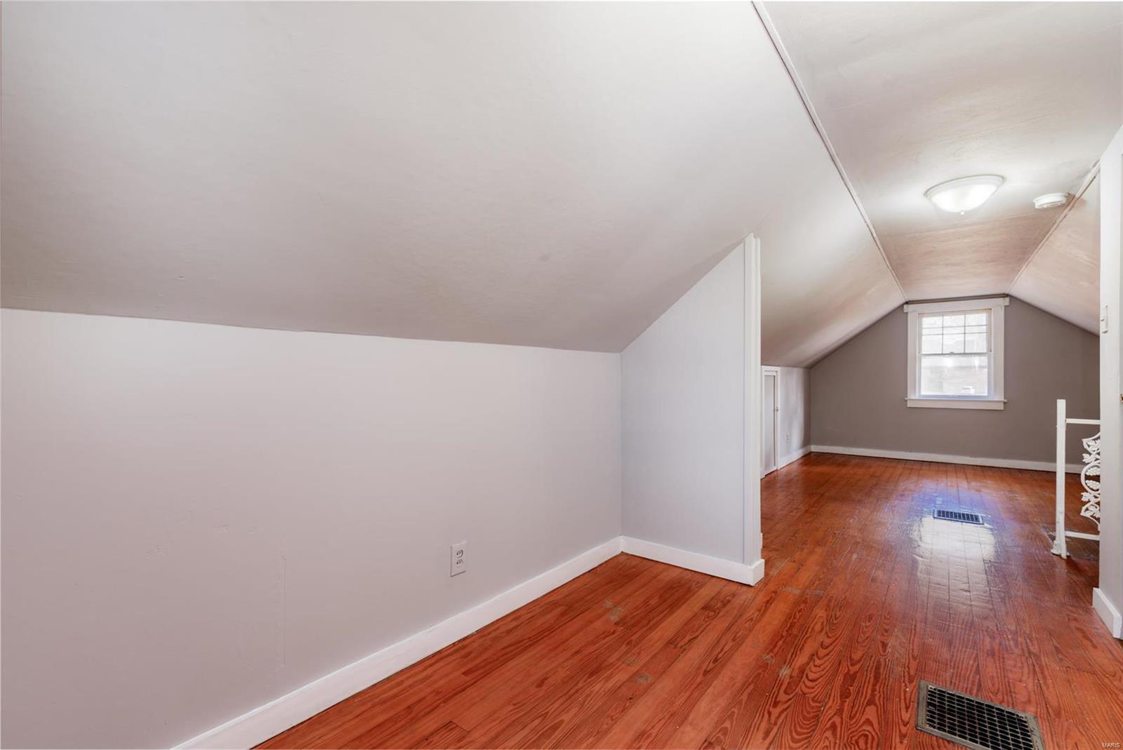 11845 Benham Road Florissant, MO 63033 - Photo 18 of 28