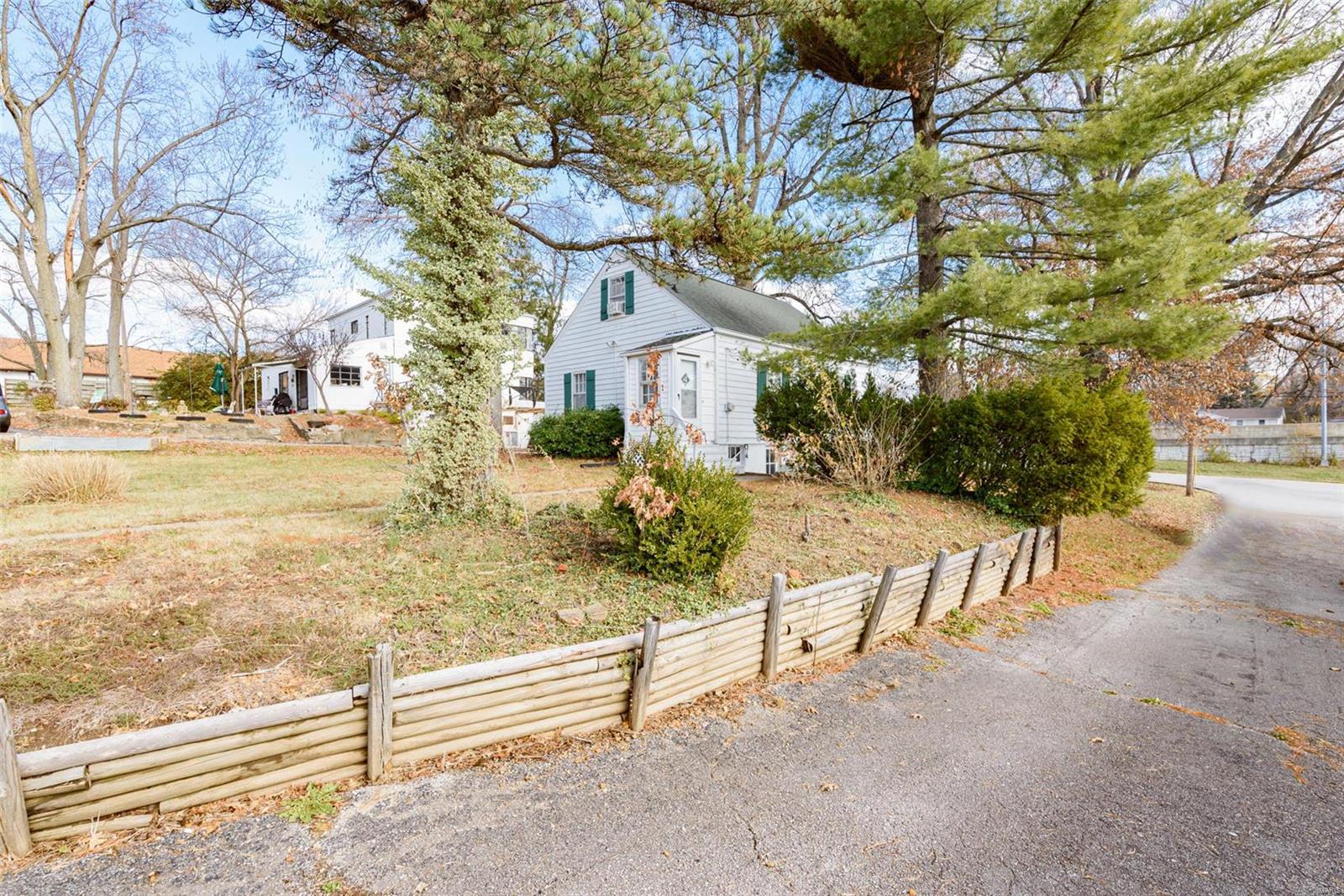 11845 Benham Road Florissant, MO 63033 - Photo 23 of 28