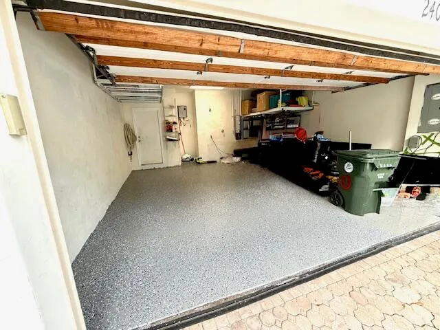 a view of a garage