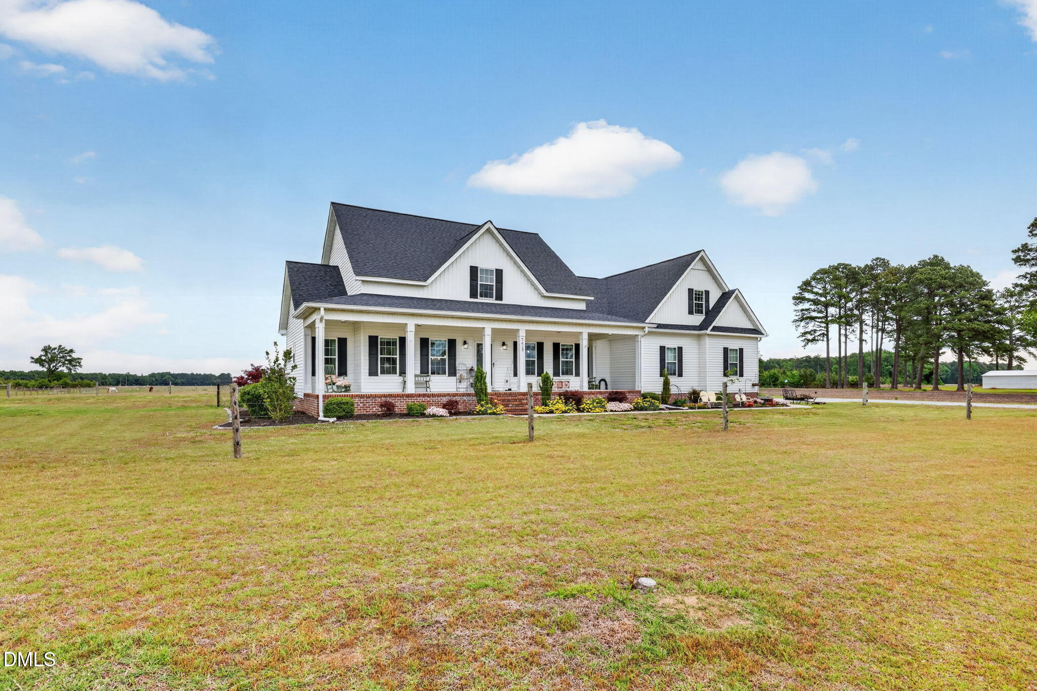 773 Davis Mill Road Fremont, NC 27830 - Photo 4 of 65 3-web-or-mls-IMG_0159