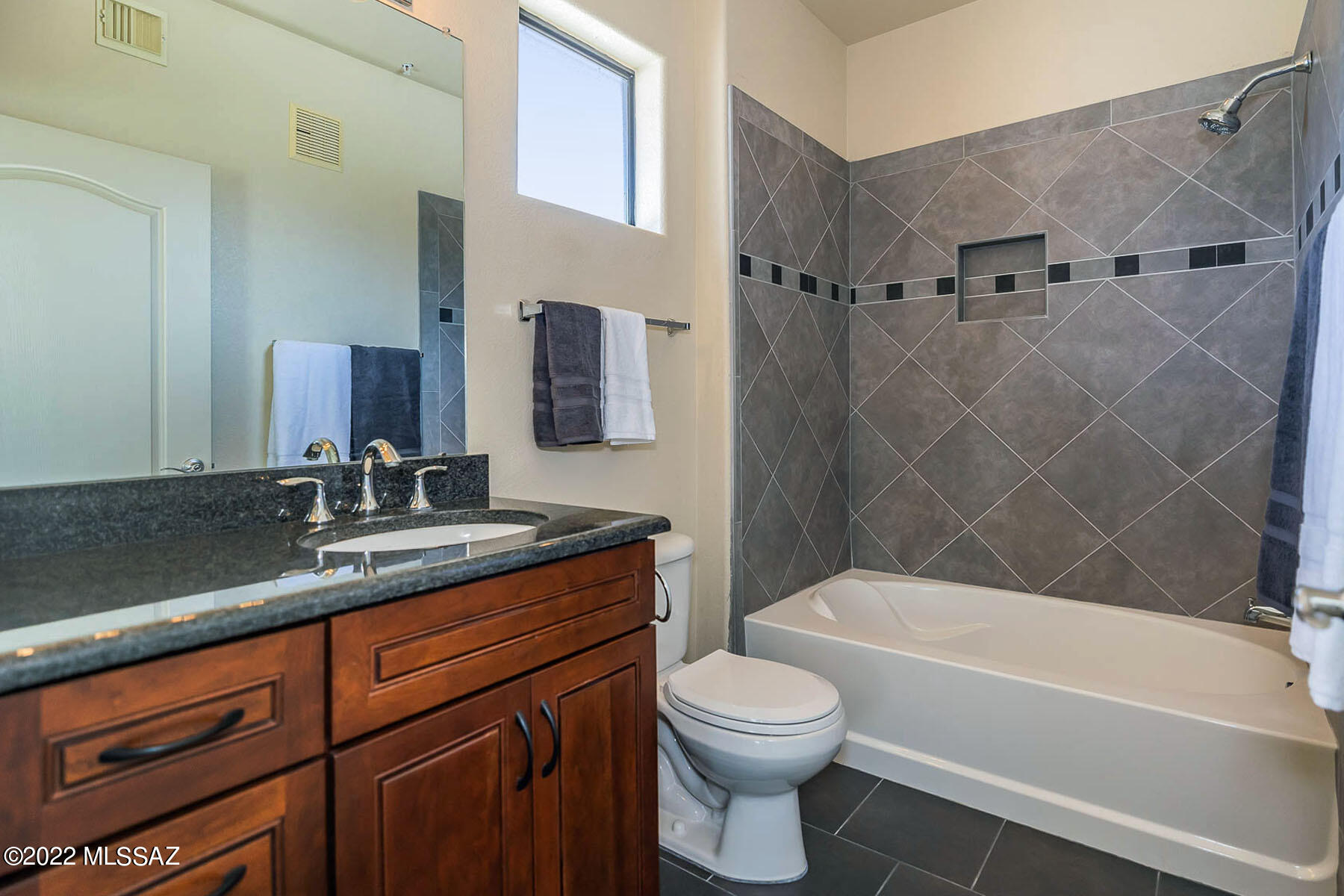 2550 East River Road, Unit 4201 Tucson, AZ 85718 - Photo 11 of 34