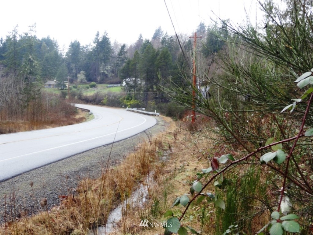 4201 East Grapeview Loop Road Grapeview, WA 98546 - Photo 2 of 9 Gallery Image 2