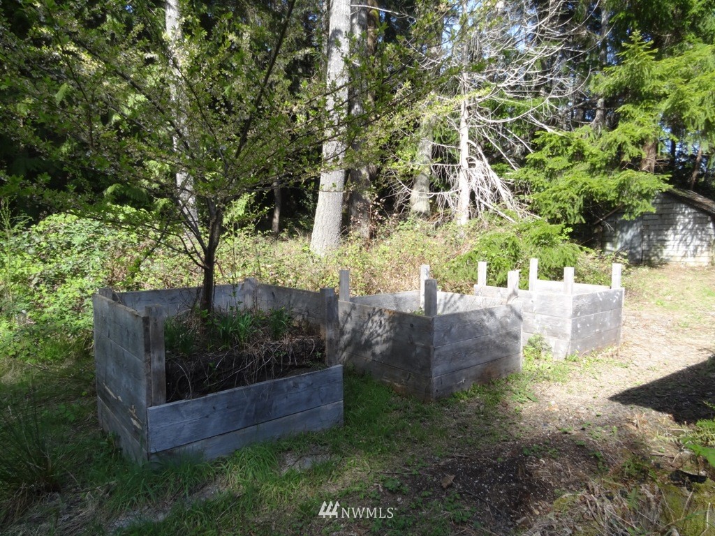 4201 East Grapeview Loop Road Grapeview, WA 98546 - Photo 4 of 9 Gallery Image 4