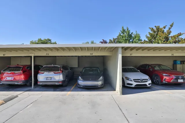 a view of a street with a house