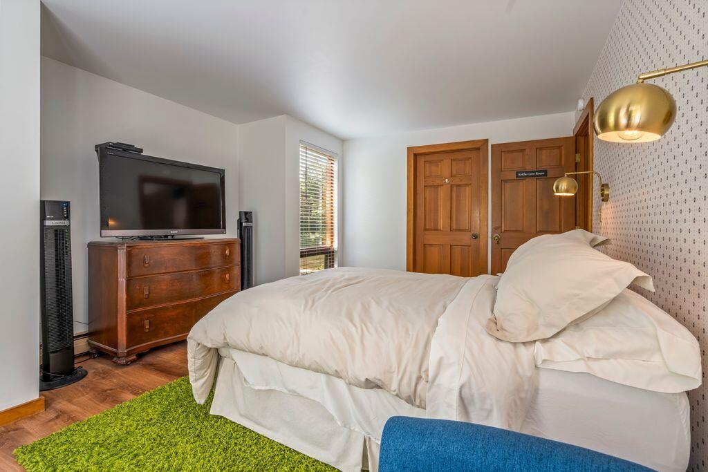 2 Flynn Road Raymond, ME 04071 - Photo 14 of 65 39_DSC00008