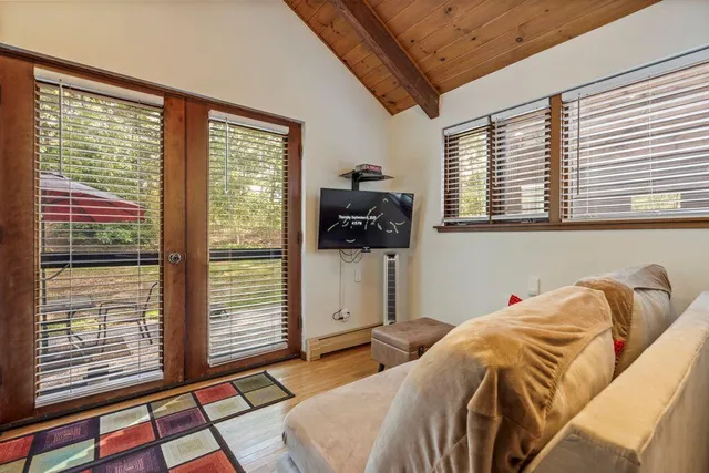 $679,000 | 2 Flynn Road, Raymond, ME 04071