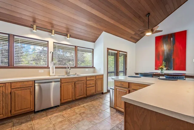 $679,000 | 2 Flynn Road, Raymond, ME 04071