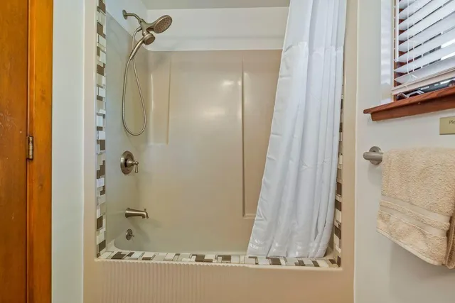 $679,000 | 2 Flynn Road, Raymond, ME 04071